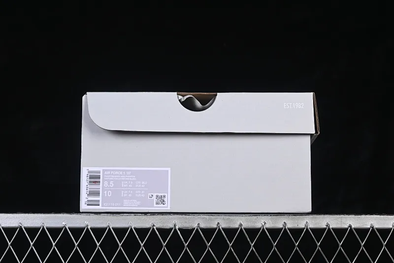 All categories Nk Air Force 1 Air Force series Nk Air Force 1 Low Air Force low-top Nike Air Force 1'07 Low Year of the Horse limited edition Air Force 1 low-top casual sneakers IQ1119-011